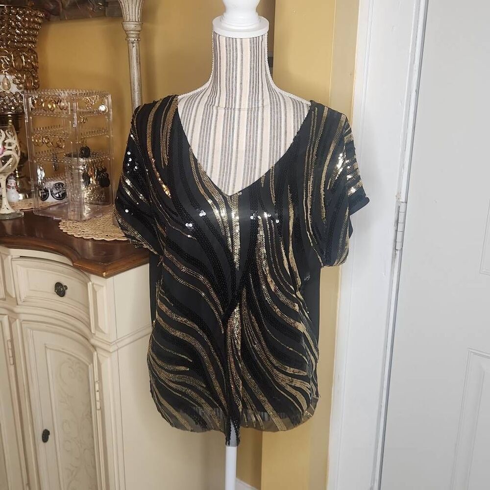 Modern attraction black and gold sequence top women's size XL